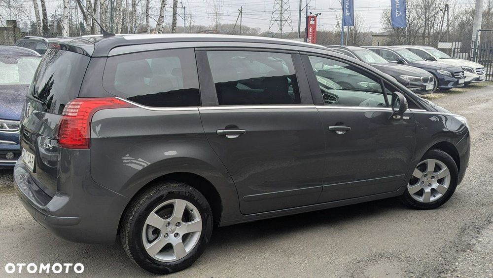 Peugeot 5008 - 12