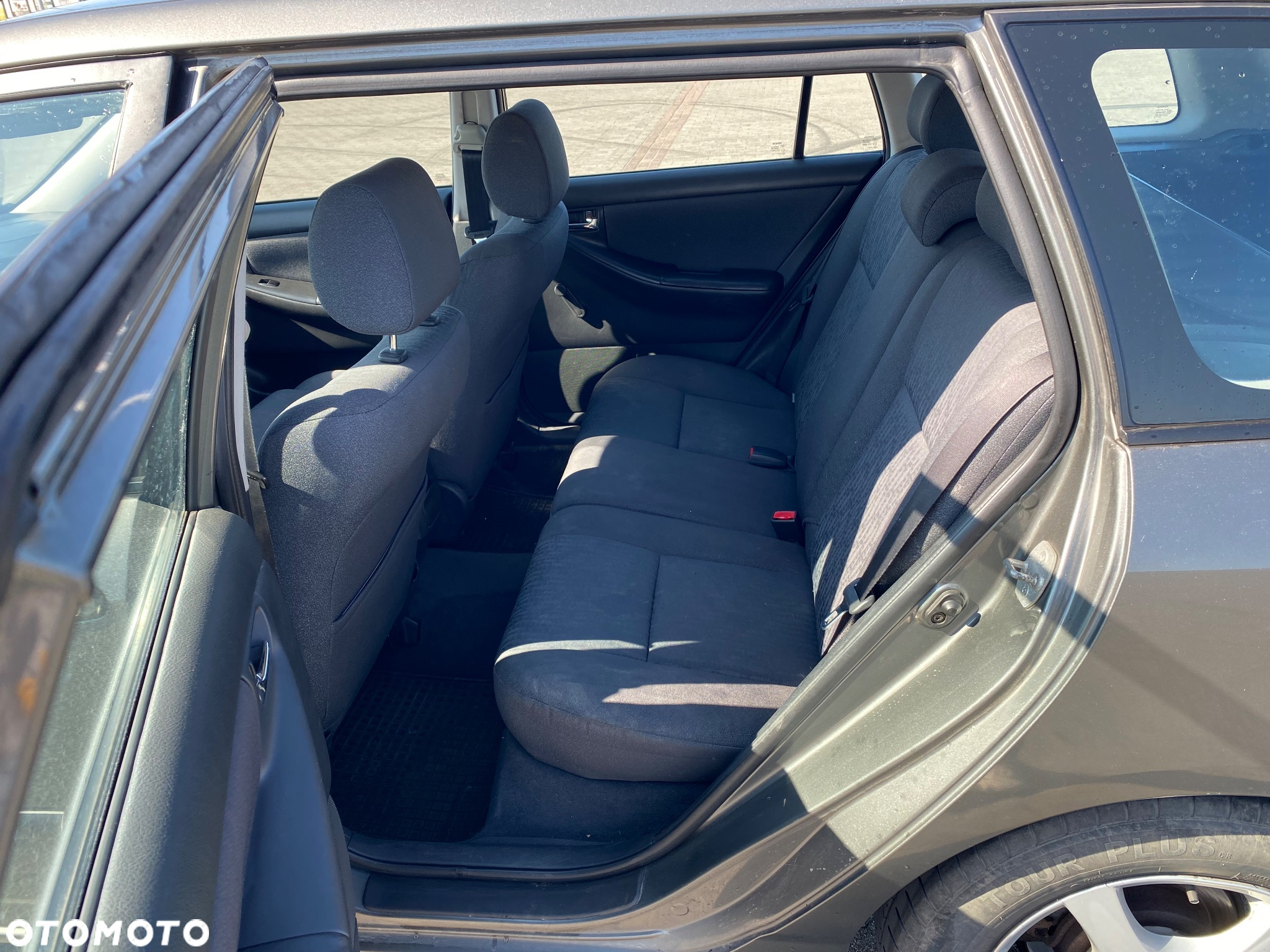 Toyota Corolla - 14
