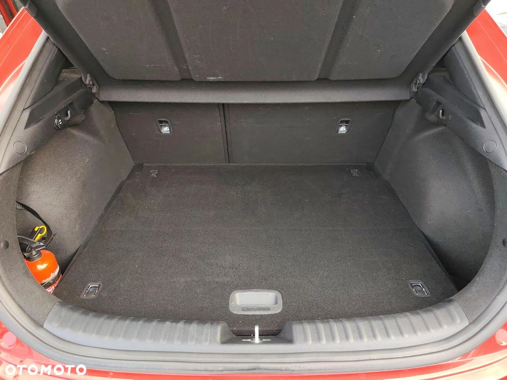 Kia XCeed 1.5 T-GDI M - 17