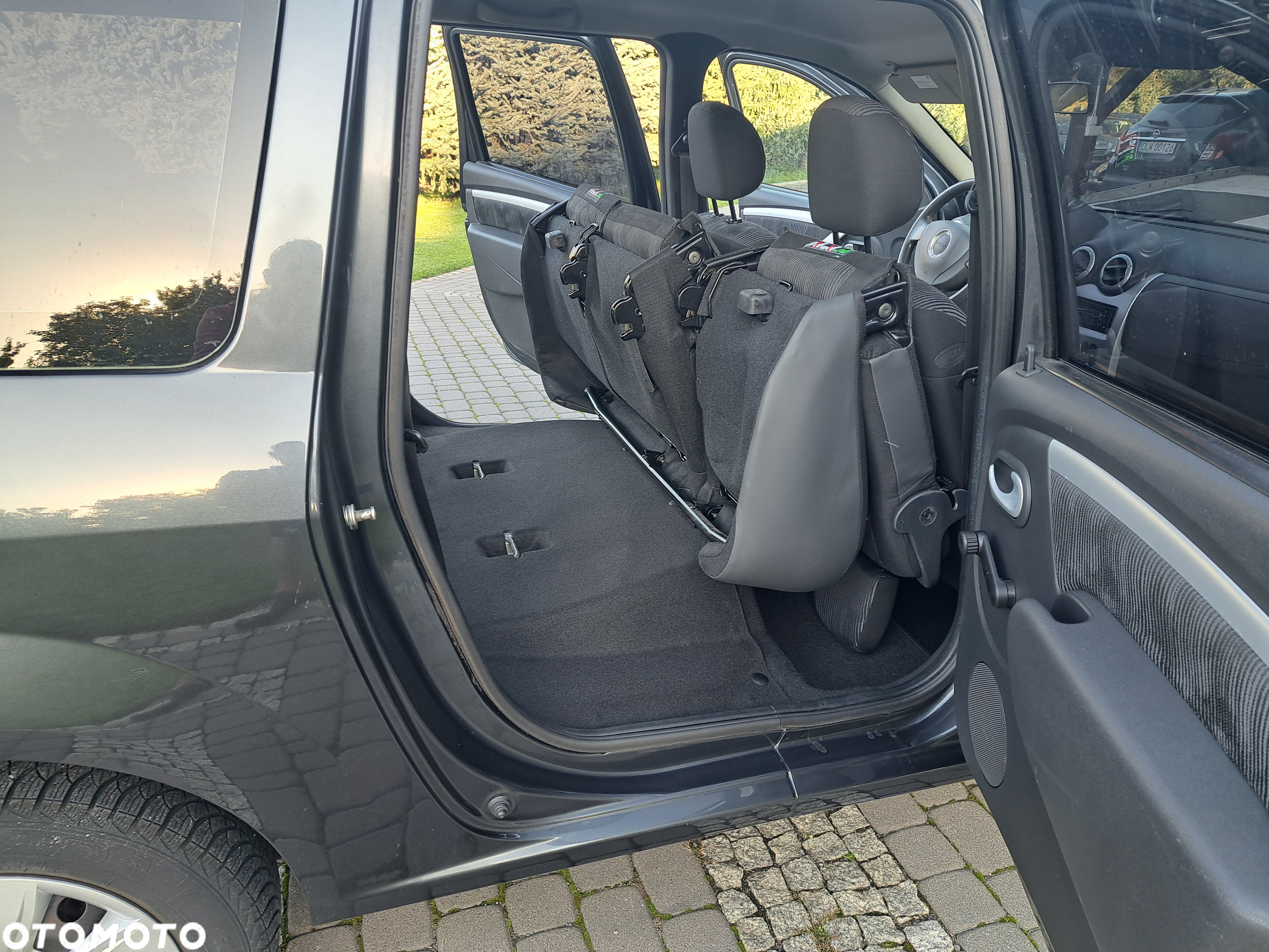 Dacia Logan MCV 1.6 16V Laureate - 29
