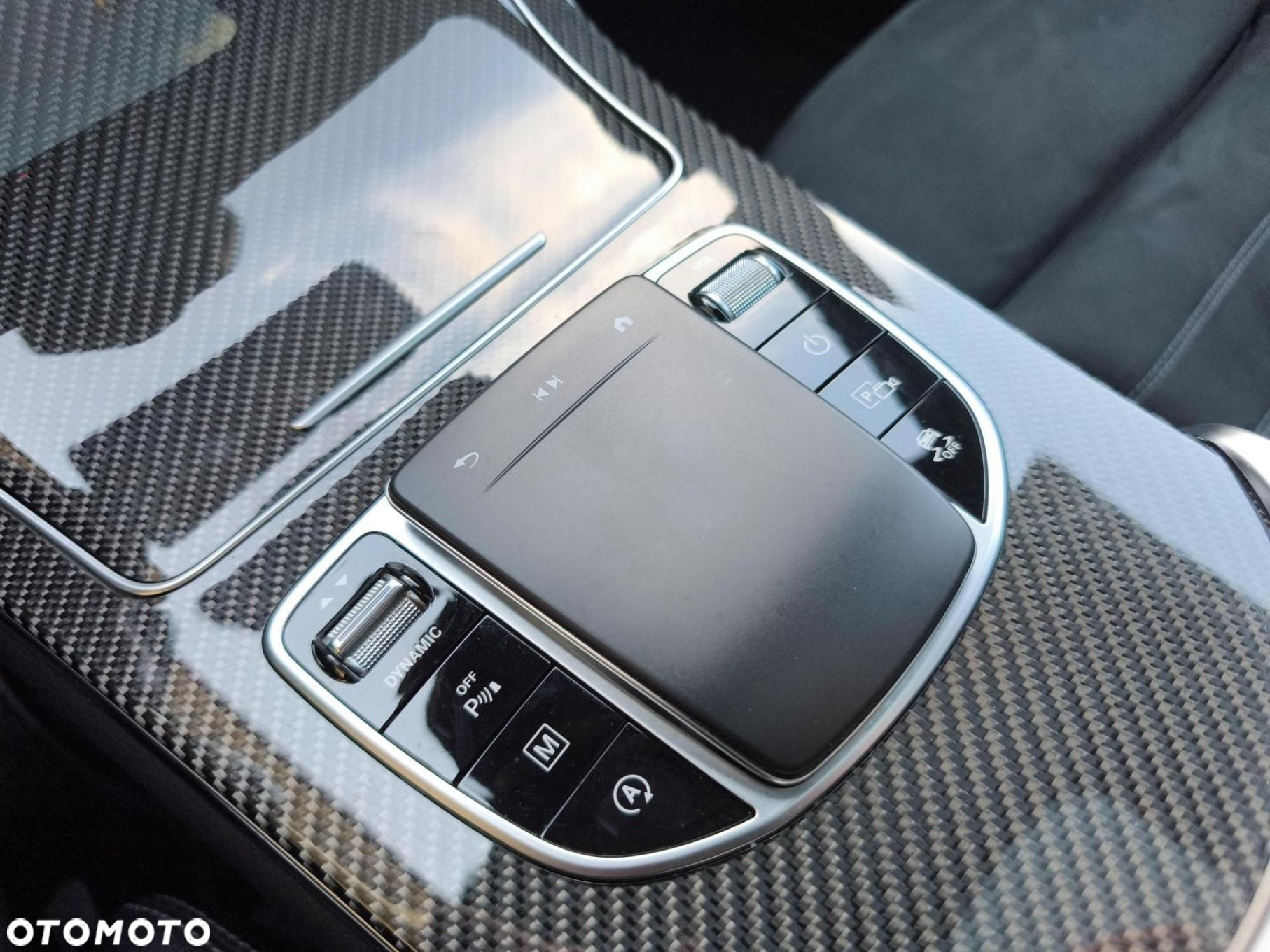 Mercedes-Benz GLC - 19
