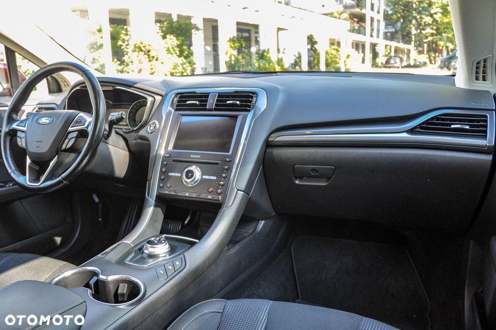 Ford Mondeo SW - 11