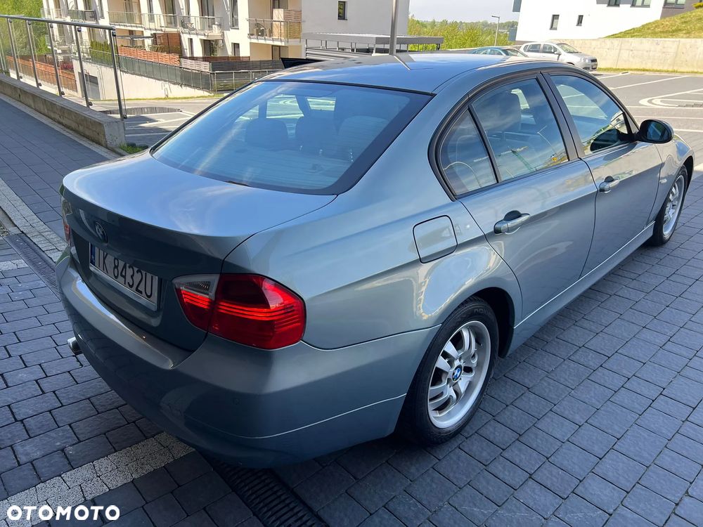BMW Seria 3 - 16