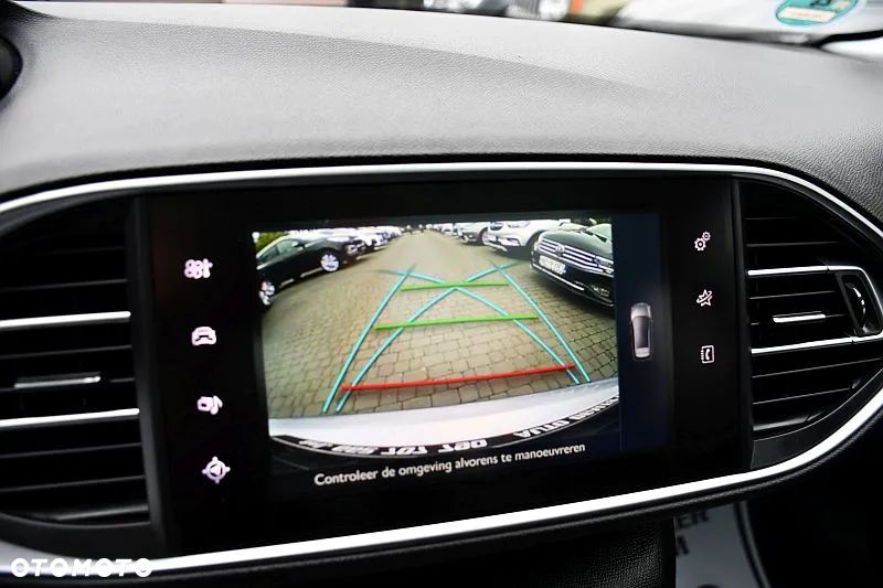 Peugeot 308 SW 1.6 BlueHDi Allure S&S - 37