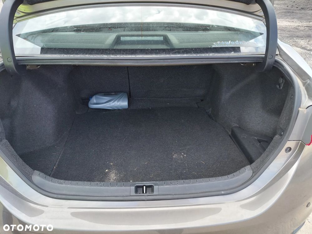 Toyota Corolla 1.6 Comfort - 11