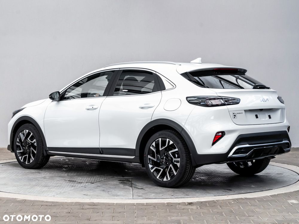 Kia XCeed 1.6 T-GDI Tribute DCT - 4