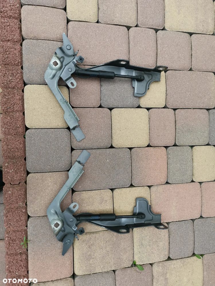 Zawiasy + siłowniki pokrywy silnika DS7 CROSSBACK 2021r. - 2