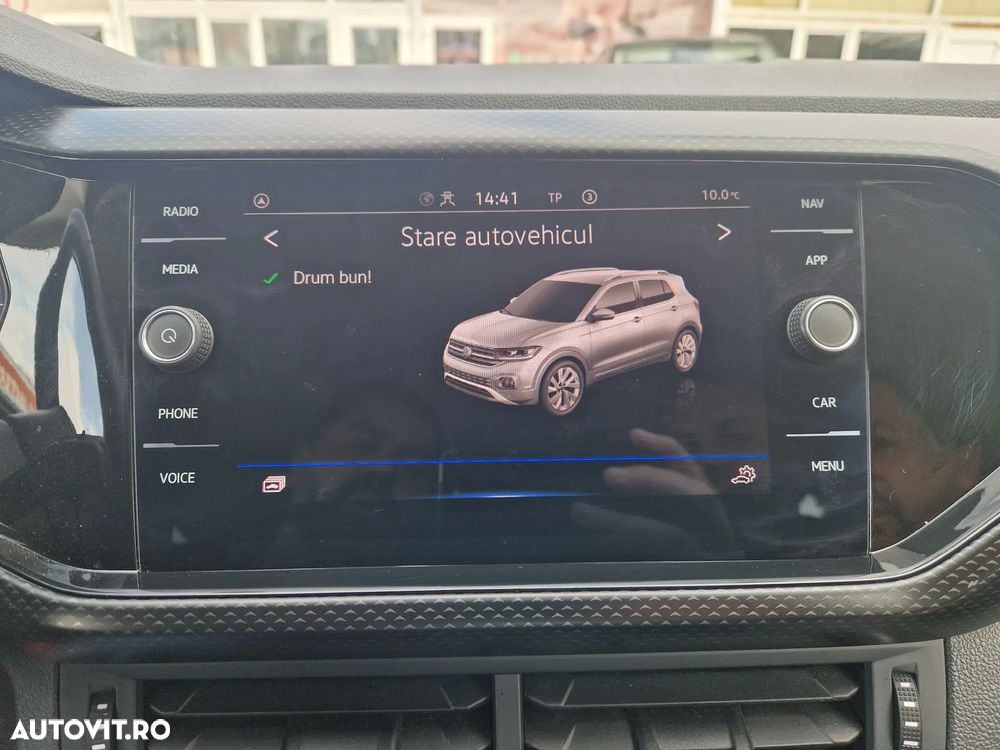 Volkswagen T-Cross 1.0 TSI DSG Life - 25