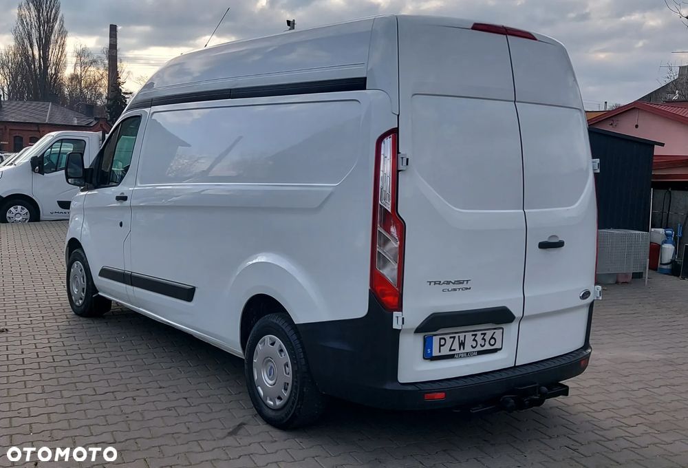 Ford TRANSIT CUSTOM - 8
