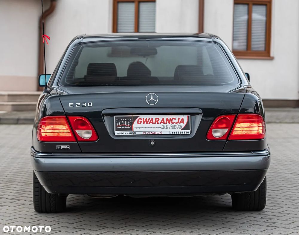 Mercedes-Benz Klasa E - 13