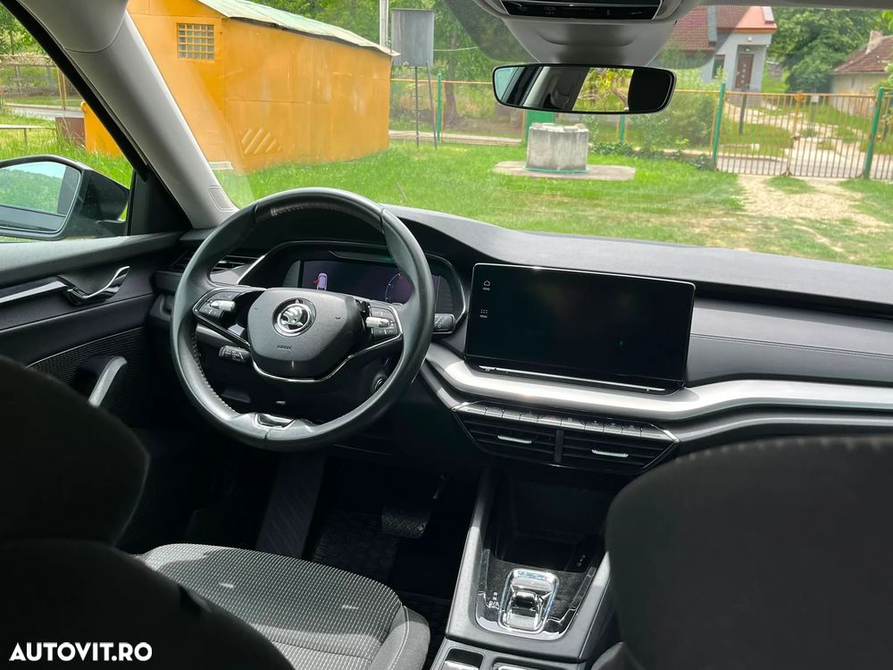 Skoda Octavia 2.0 TDI DSG Ambition - 20