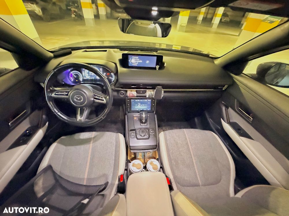 Mazda MX-30 e-Skyactiv EV Advantage (Modern Confidence) - 11