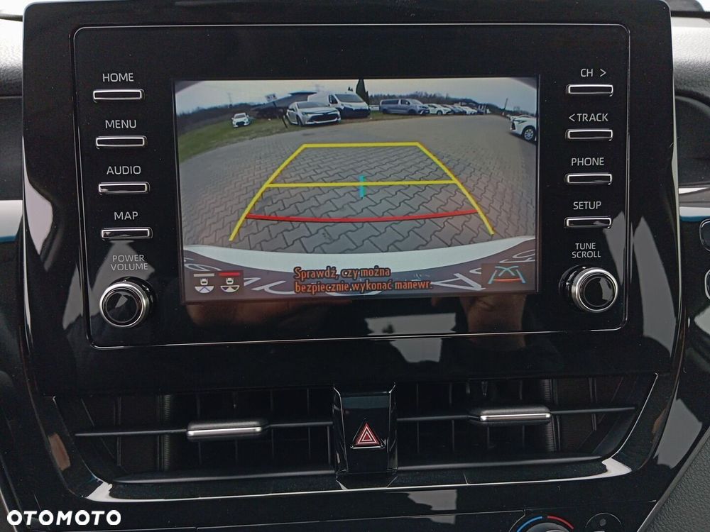 Toyota Camry 2.5 Hybrid Comfort CVT - 14