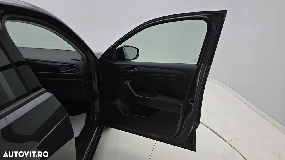 Volkswagen T-ROC 1.6 TDI Base - 18