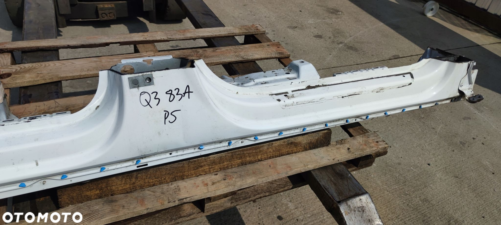 ĆWIARTKA PRÓG PRAWA STRONA AUDI Q3 II 83A F3B - 5