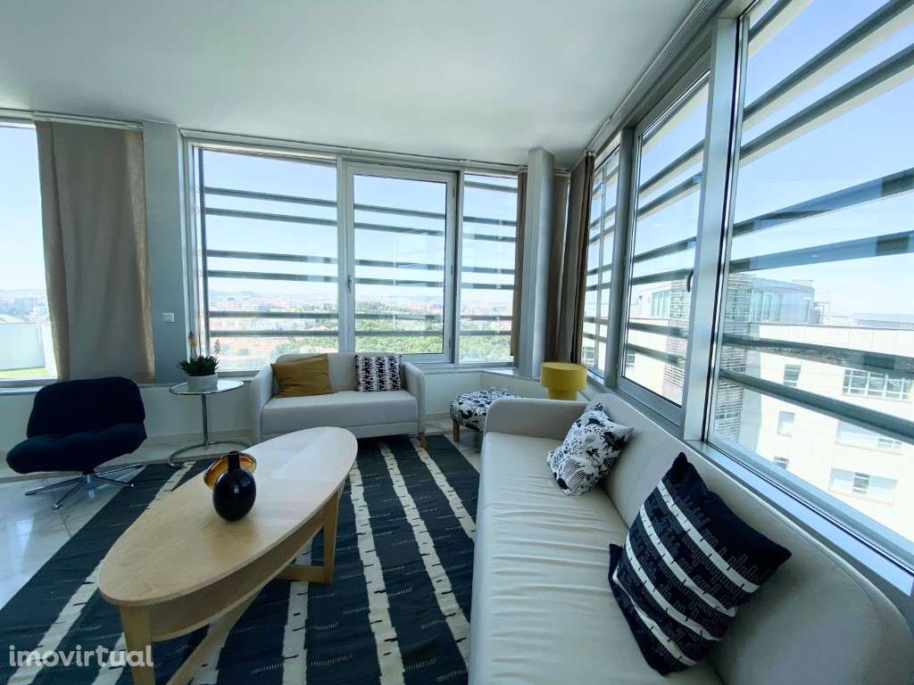 Penthouse T1+1, terraço de uso exclusivo, , jacuzzi, garagem, 26ª a... - Grande imagem: 3/48