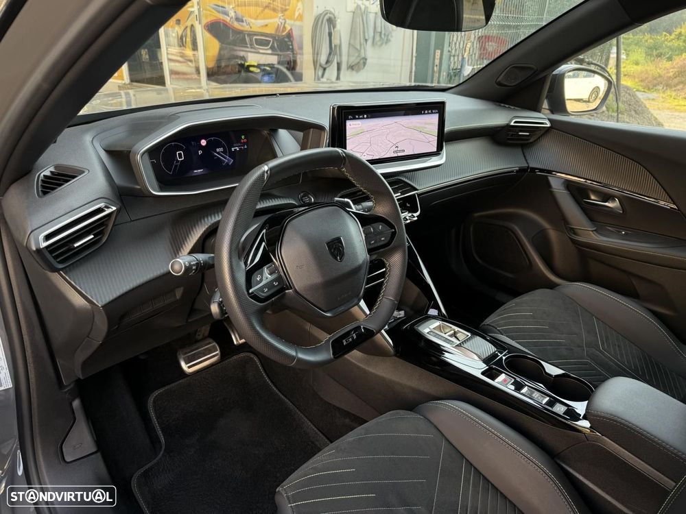 Peugeot 2008 1.2 PureTech GT EAT8 - 20