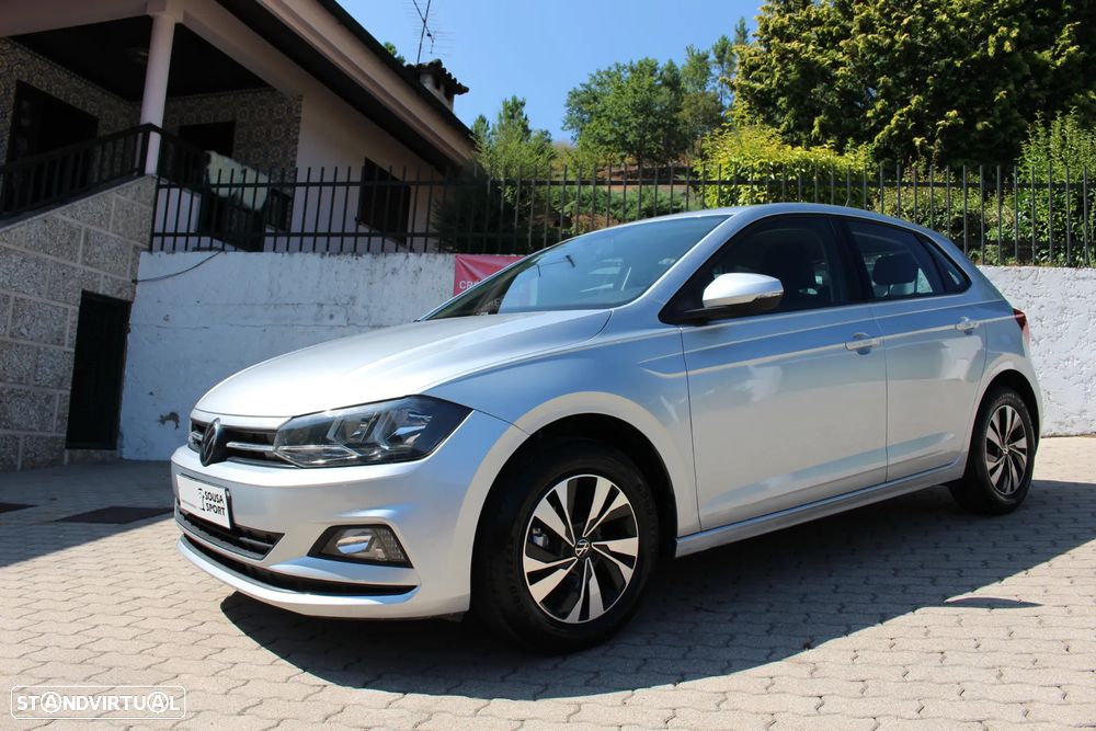 VW Polo 1.0 Confortline - 2