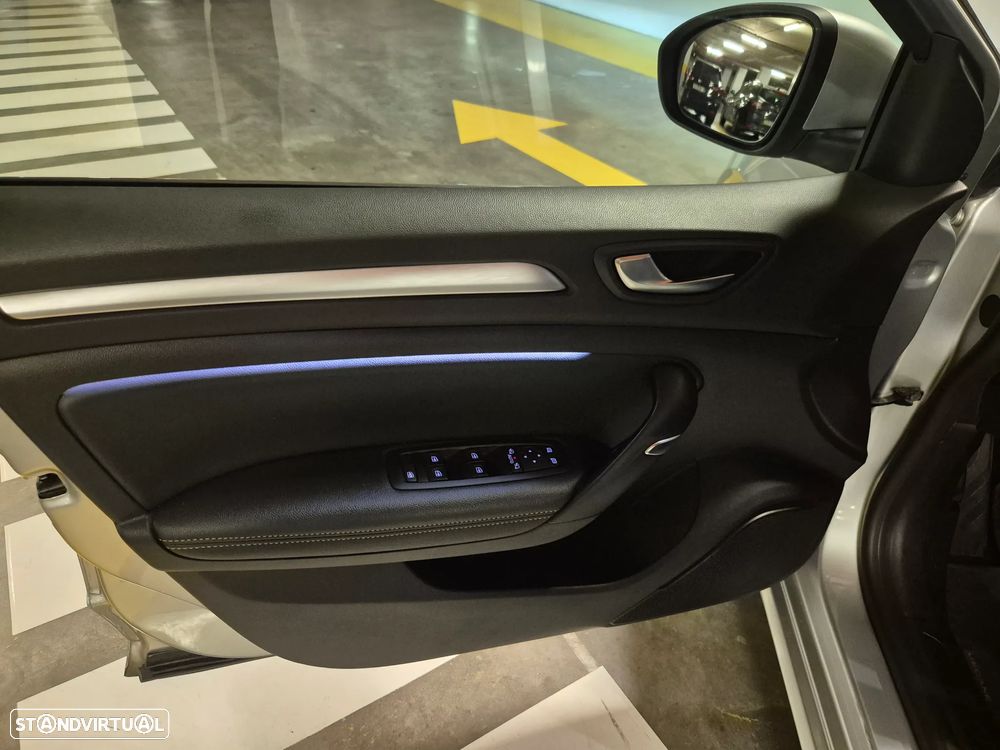 Renault Mégane Sport Tourer BLUE dCi 115 EDC INTENS - 35