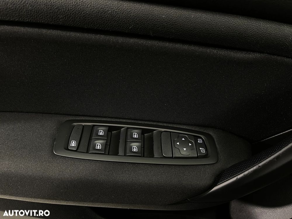 Renault Megane TCe 140 GPF Equilibre - 20