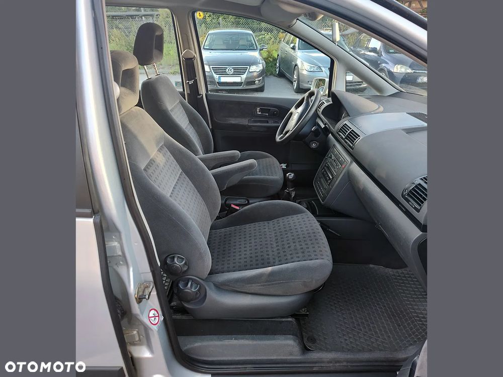 Volkswagen Sharan 1.9 TDI Comfortline - 3