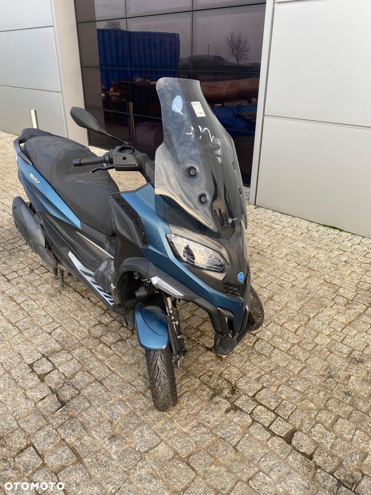 Piaggio MP-3 - 1