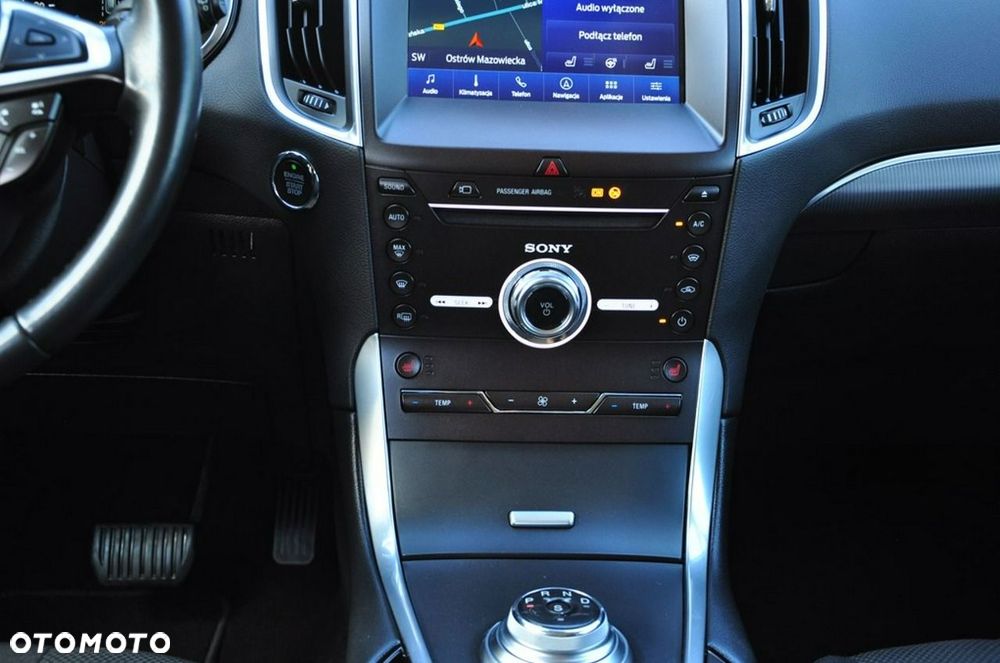 Ford S-Max - 34