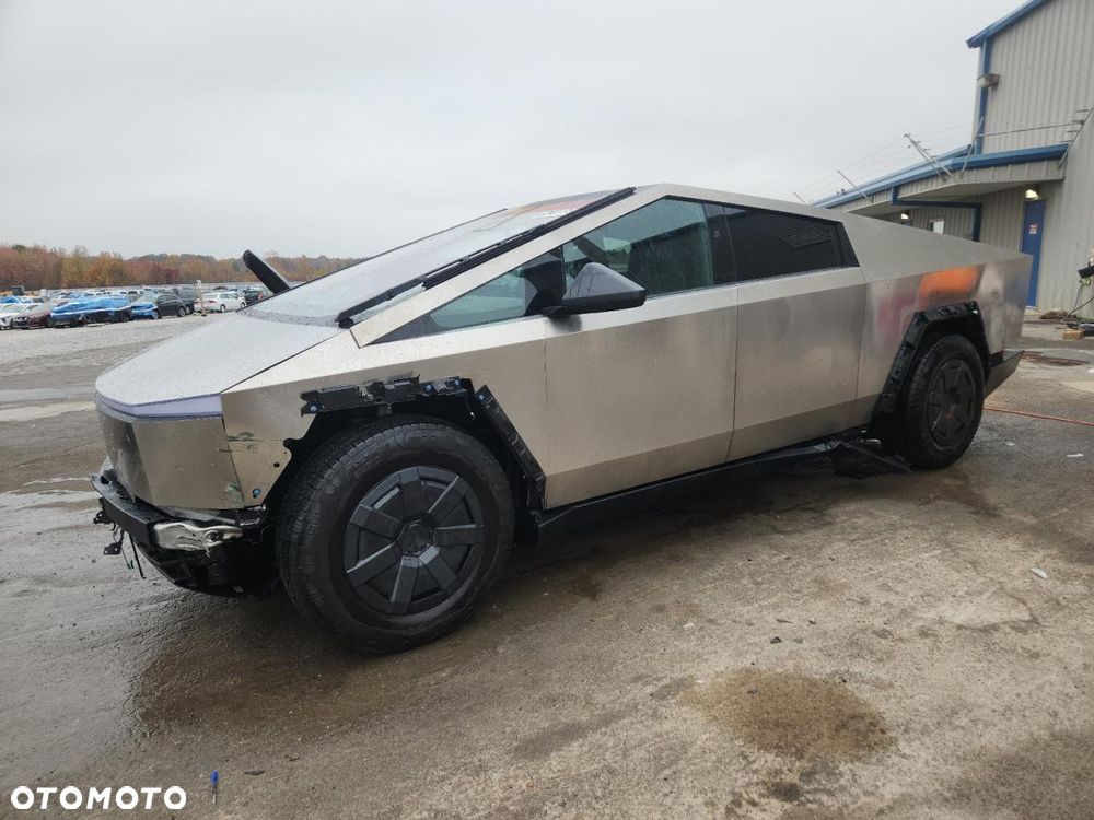Tesla Cybertruck - 1