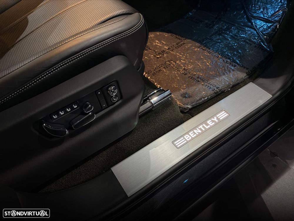 Bentley Bentayga V8 Atelier Edition - 49