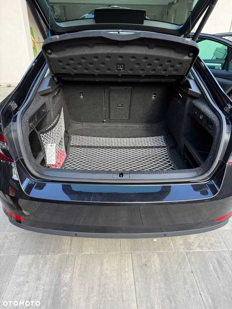 Skoda Superb 2.0 TSI Ambition DSG - 11