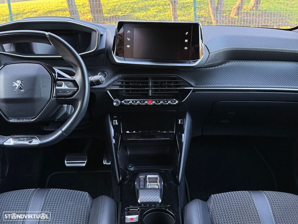 Peugeot e-208 50 kWh GT - 43