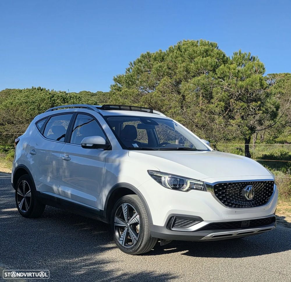 MG ZS Maximal Luxury - 2