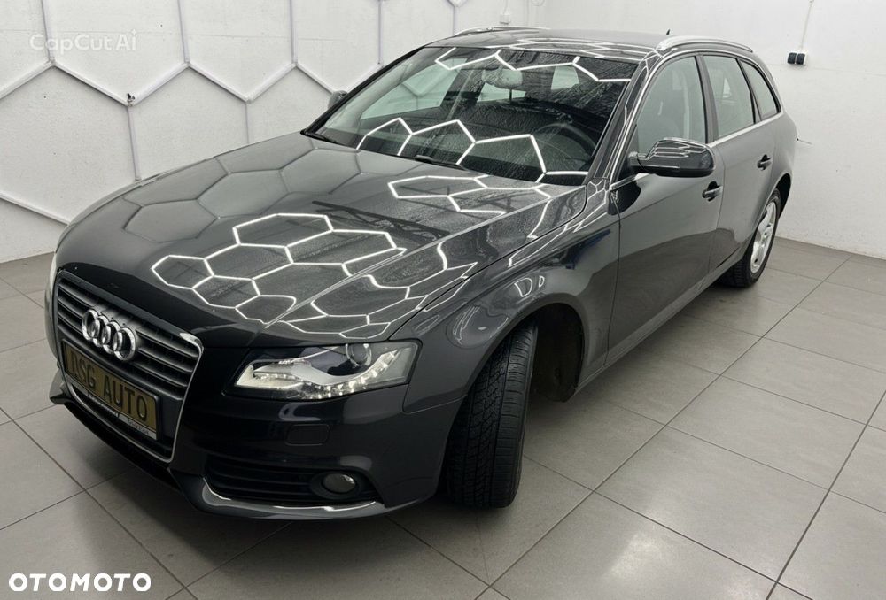Audi A4 Avant - 13