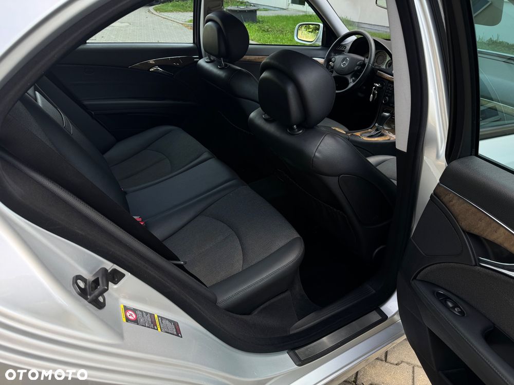 Mercedes-Benz Klasa E 220 CDI Automatik Avantgarde - 16