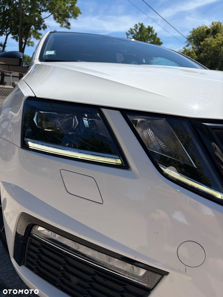 Skoda Octavia 2.0 TDI DSG RS - 7