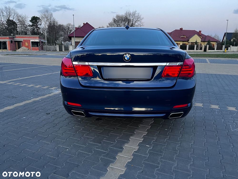 BMW Seria 7 740d xDrive - 6