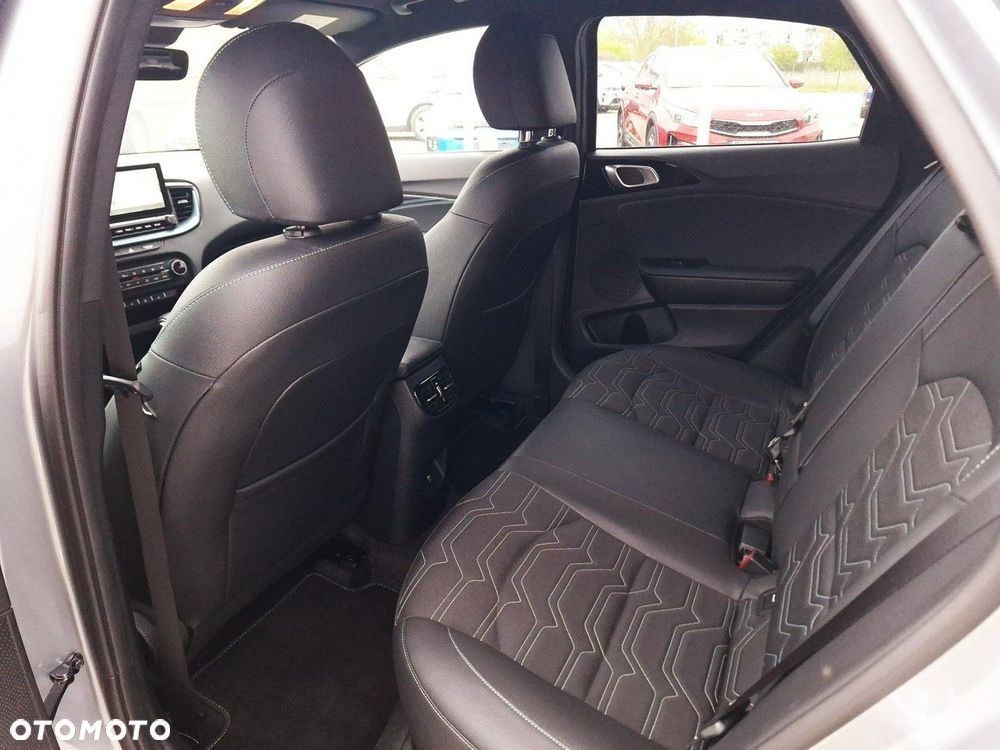 Kia XCeed 1.6 T-GDI Tribute DCT - 19