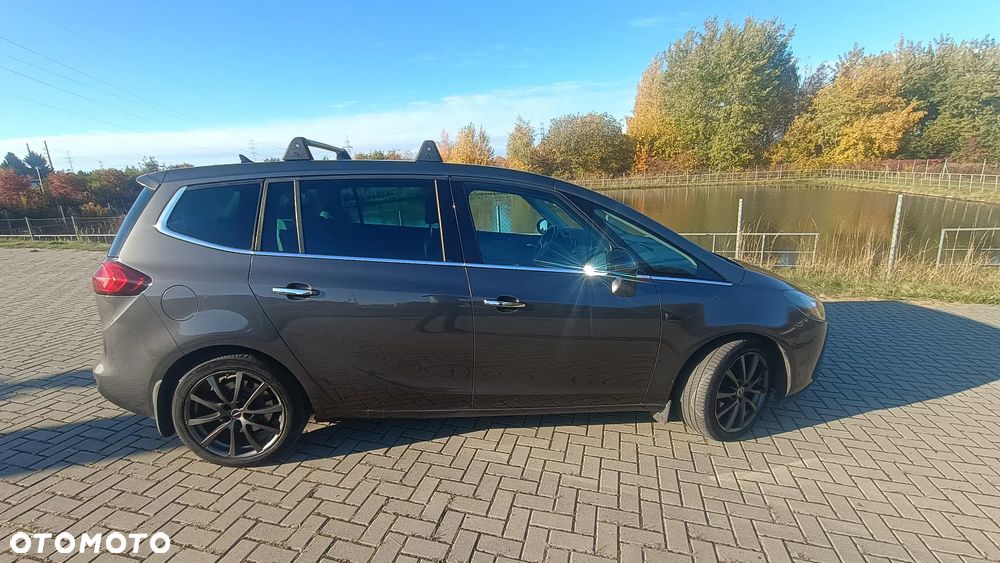 Opel Zafira 2.0 CDTI Cosmo - 14
