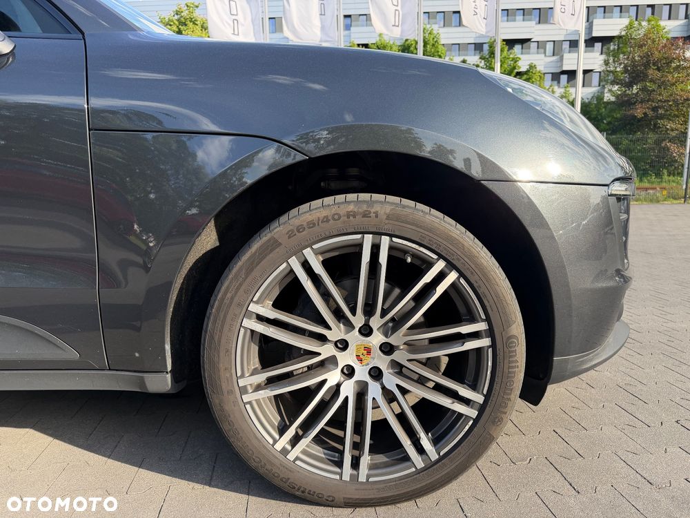 Porsche Macan - 10