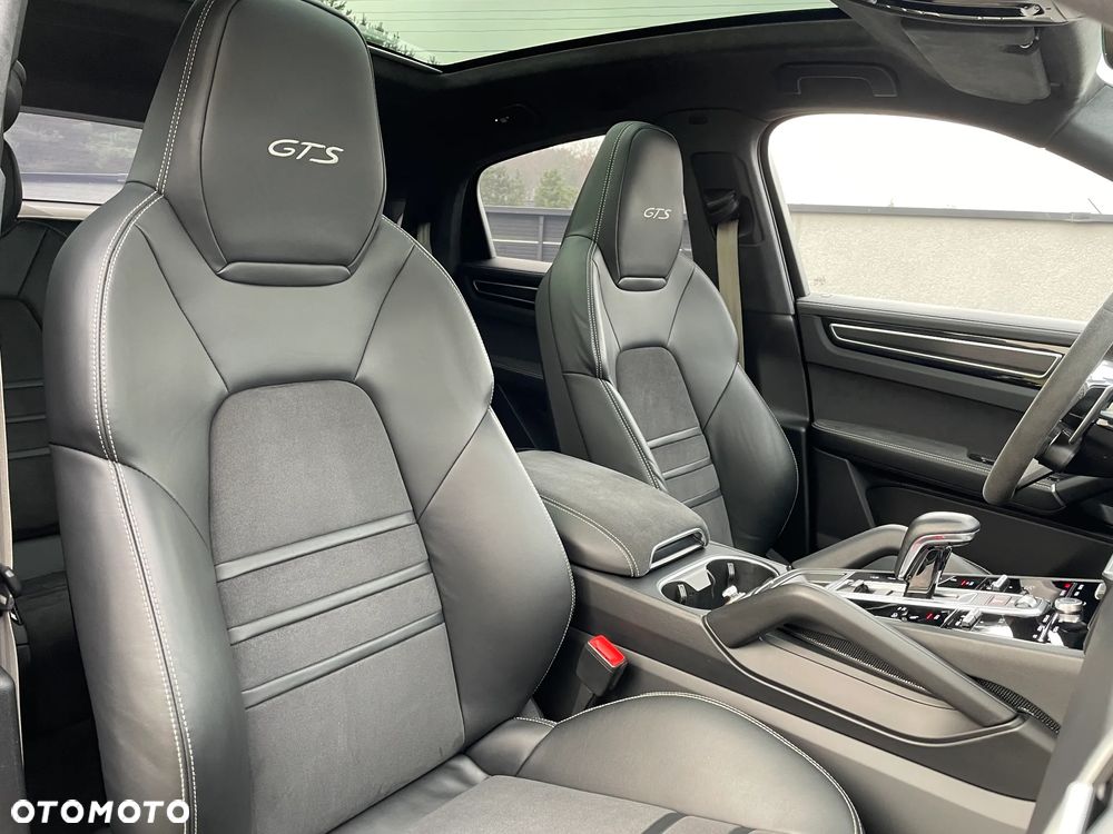 Porsche Cayenne - 20