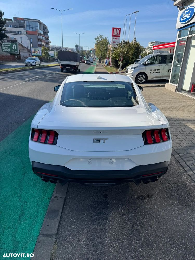 Ford Mustang 5.0 V8 Aut. GT - 12
