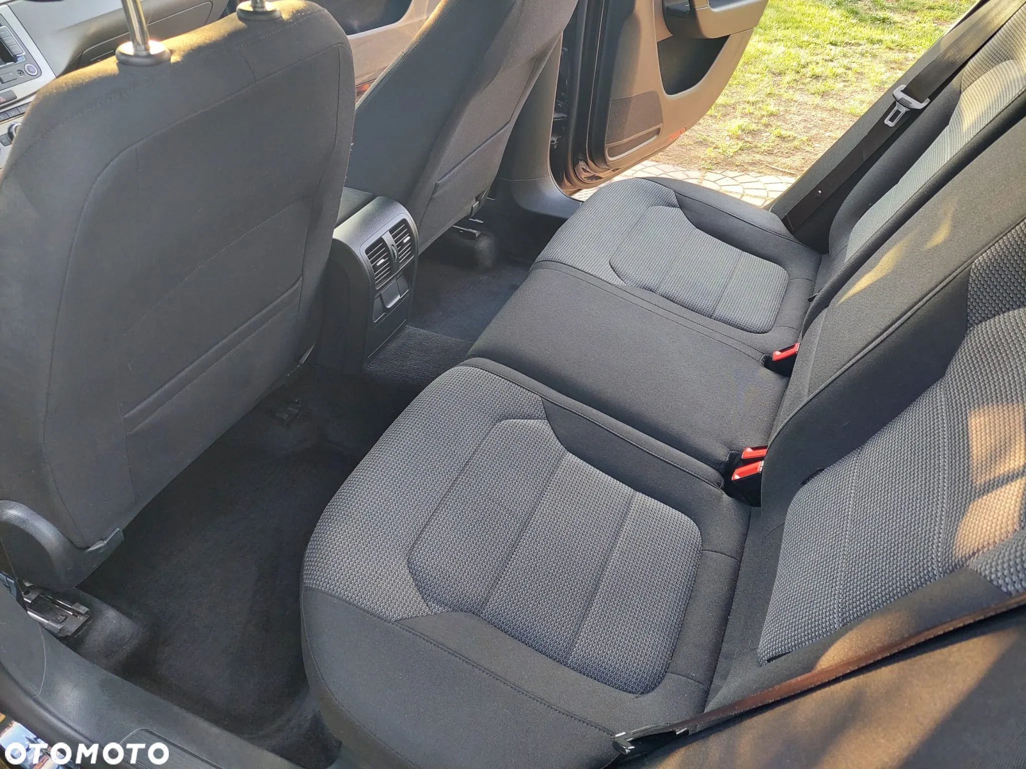 Volkswagen Passat 2.0 TDI Comfortline - 15