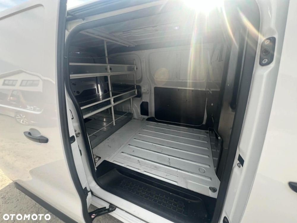 Opel Vivaro Van 1,5 CDTI 120 KM L1H1 2,7t - 9