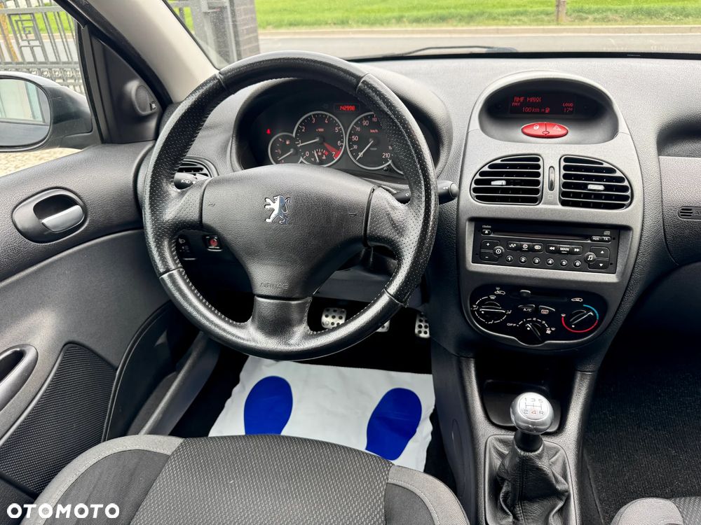 Peugeot 206 110 JBL - 19