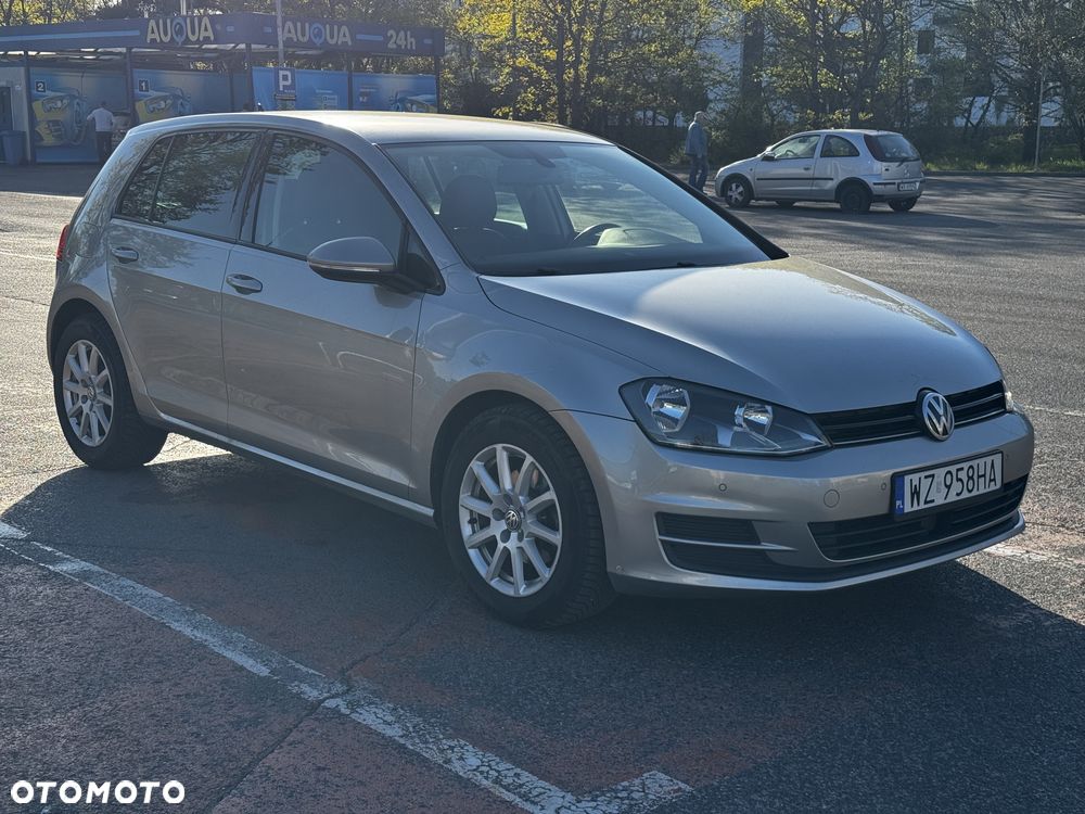 Volkswagen Golf 1.6 TDI Comfortline DSG - 2