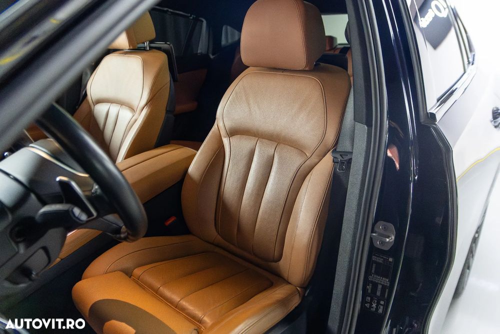 BMW X6 M M50i - 16