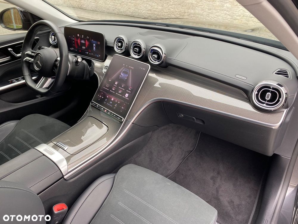 Mercedes-Benz Klasa C 200 d mHEV AMG - 23