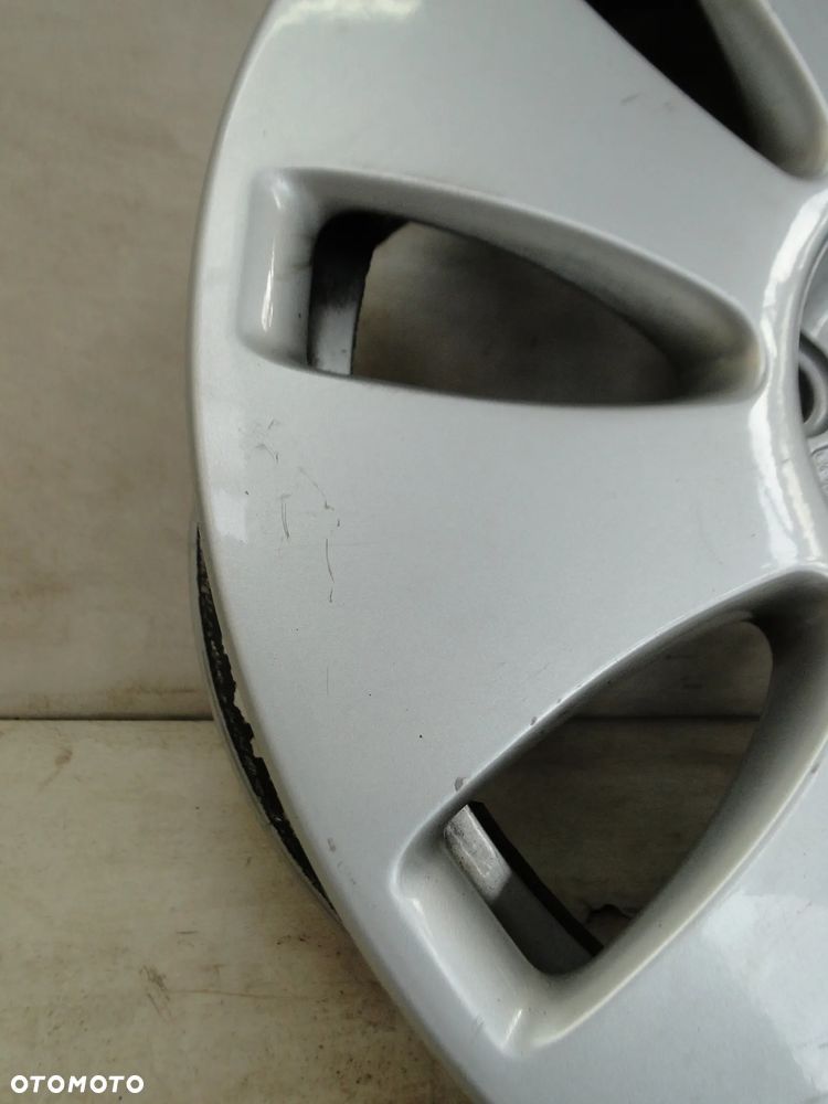 AUDI A4 B7 FELGA ALUMINIOWA 7x16 ET42 5x112 - 6