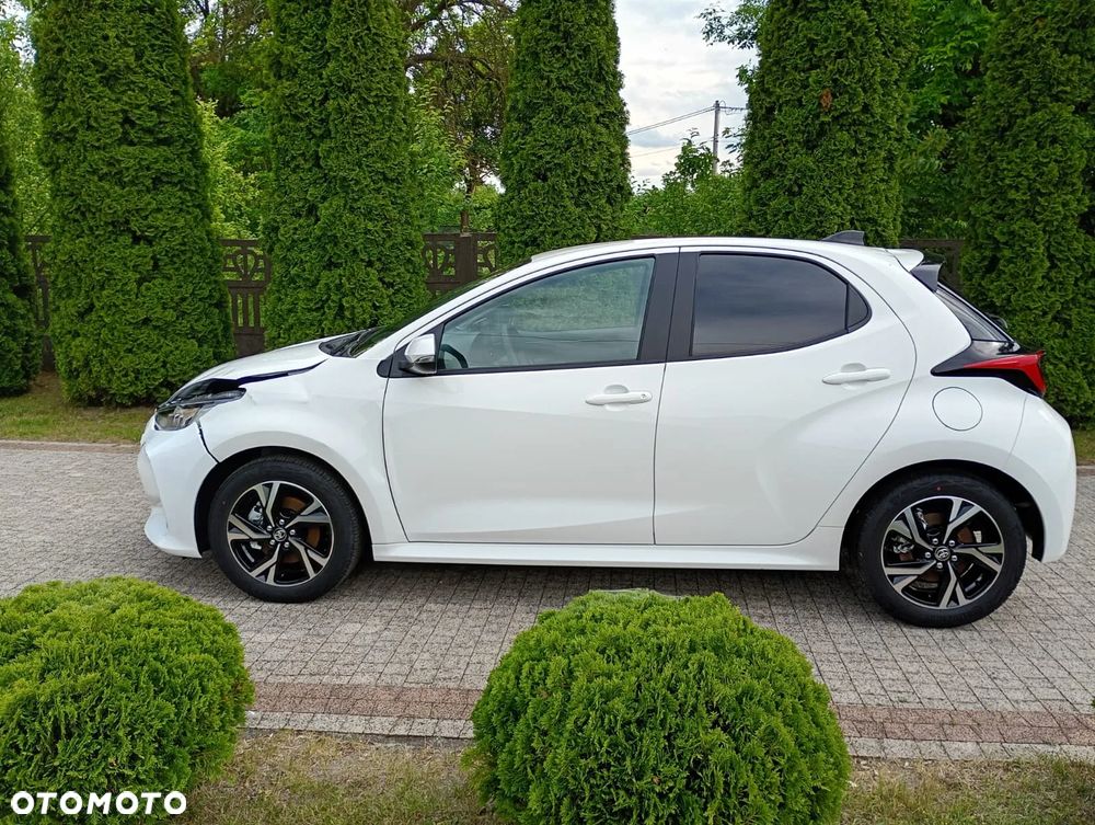 Toyota Yaris Hybrid 1.5 Executive - 4