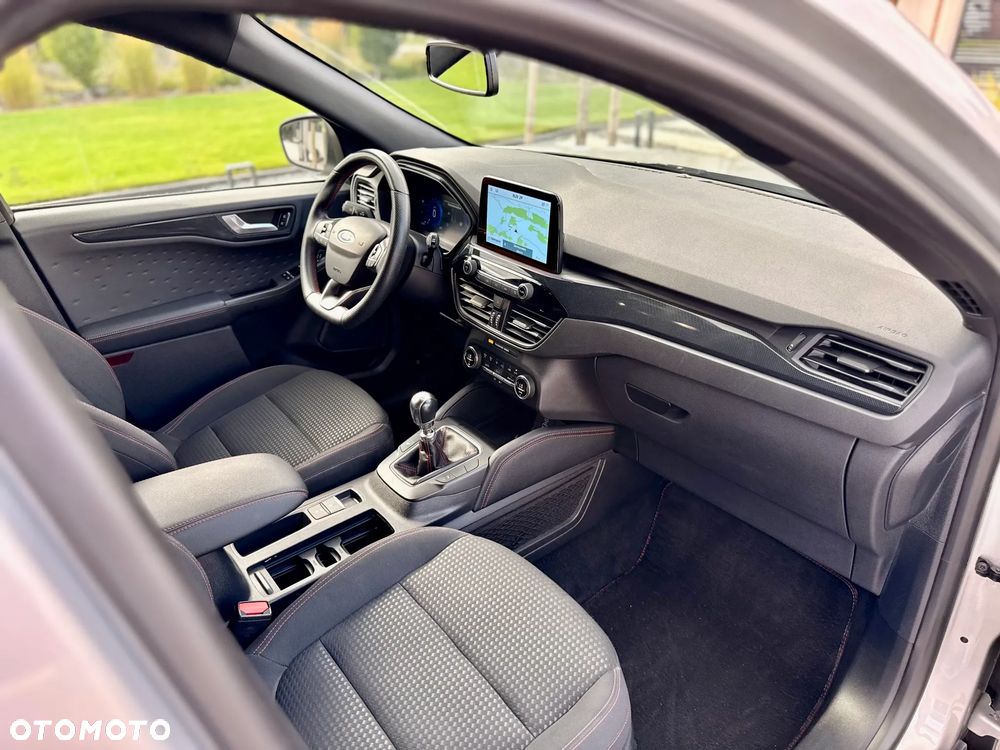 Ford Kuga 2.0 EcoBlue Hybrid ST-LINE - 22
